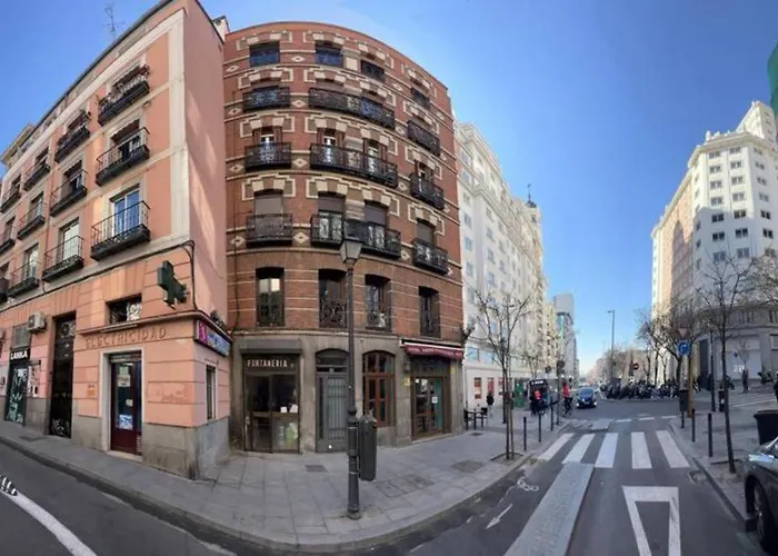 Punta Me Beautiful Apartment In Plaza Espana